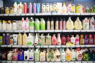 国庆首日，这家店竟发生这样的事！不仅是门口人山人海，店内更是……